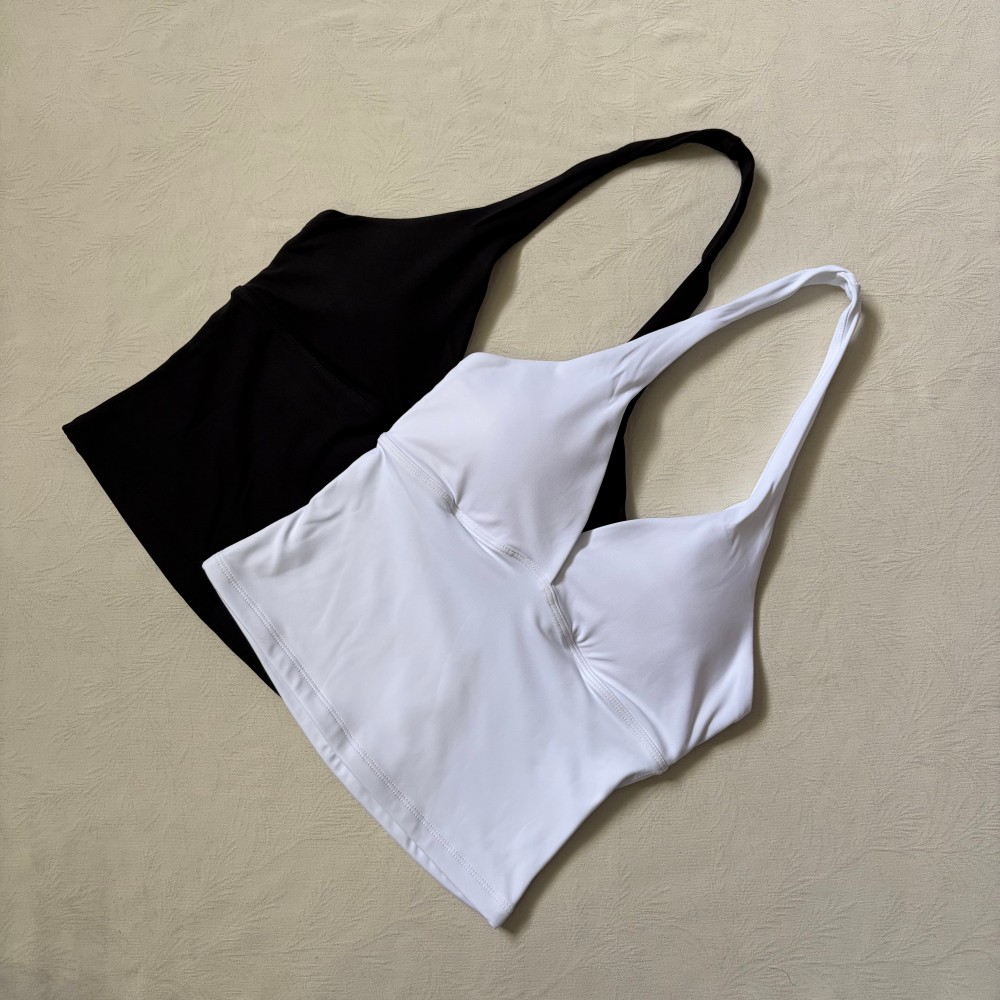 Logo V-neck Hanging Neck Vest  - огляд і ціна Yoga And Fitness Mat